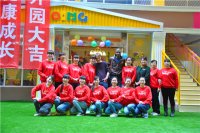 我們雄厚的師資團(tuán)隊(duì)，老師們是不是都很漂亮呢！