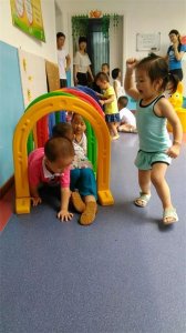孩子們組建的陽(yáng)光體育，玩得不亦樂(lè)乎！