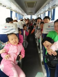 北京紅纓連鎖天津市靜?？h富達(dá)連鎖幼兒園進(jìn)行了全園性的親子踏青遠(yuǎn)