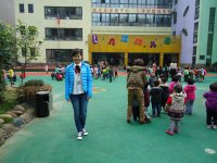 不斷學(xué)習(xí)，不斷提高。江津幾江幼兒園學(xué)習(xí)參觀
