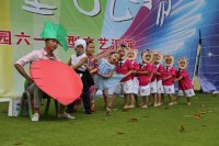 幼兒情景舞《拔蘿卜》、