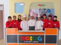 全體員工用感恩的心去工作，感恩博雅、感恩紅纓！