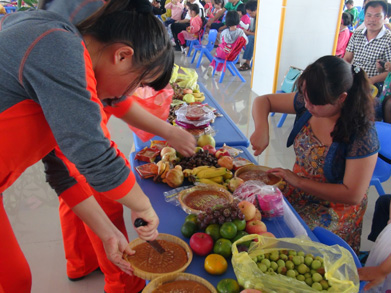 幼兒園與家長(zhǎng)和孩子共度中秋佳節(jié)