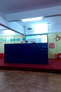 一馬當(dāng)先，一路向前